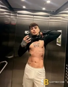 male rent boy London Matteo