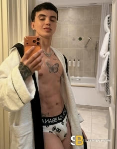 male rent boy London Matteo