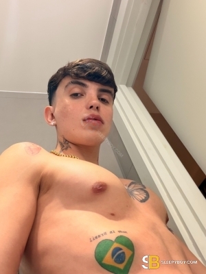 Gay Escort Matteo 22yr - role