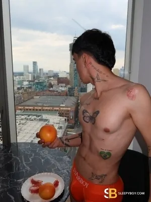Gay Escort Matteo 22yr - sucking