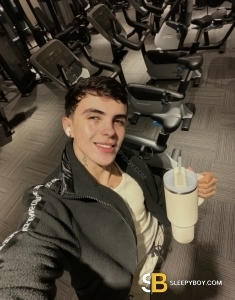 male rent boy London Matteo