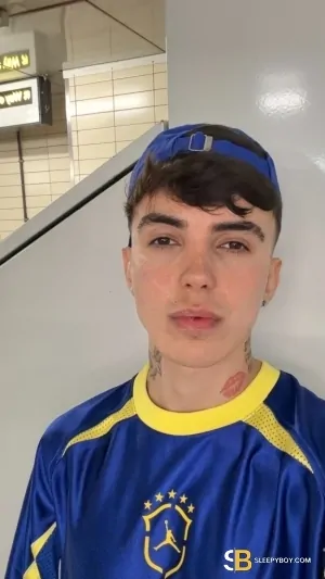 Gay Escort Matteo 22yr - sucking