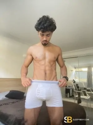 Bisexual Escort Marcos 26yr - gangbang