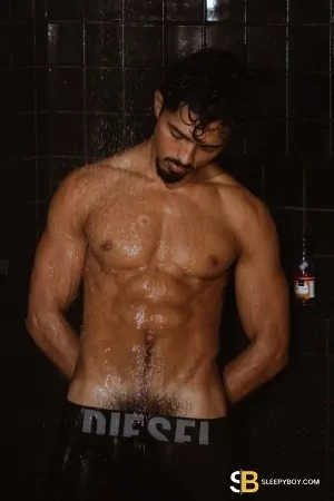 Bisexual Escort Marcos 26yr - trios