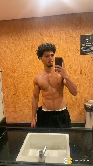 Bisexual Escort Marcos 26yr - trios