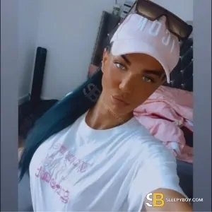 Bisexual Escort Tulisa 26yr - sucking
