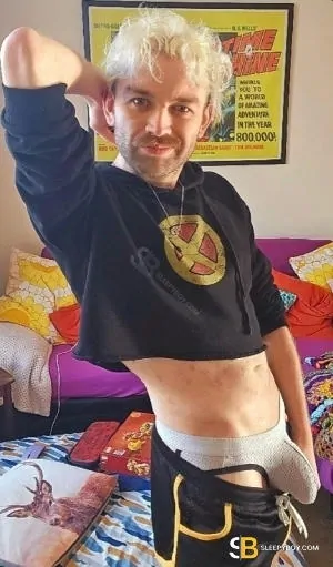 Gay Escort Dylan 34yr - gangbang