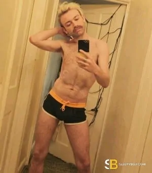 Gay Escort Dylan 34yr - trios