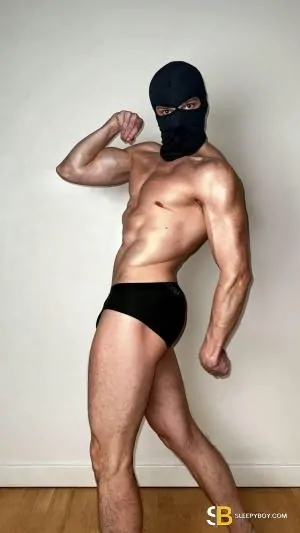 Bisexual Escort Zac 31yr - double penetration