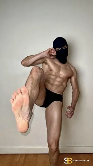 Bisexual Escort Zac 31yr - gangbang