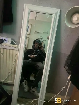 Bisexual Escort Adonis 24yr - masseur