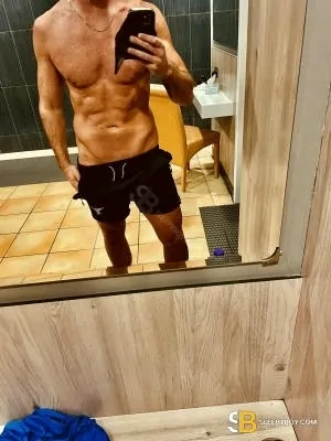 Bisexual Escort Cameron Male Master 38yr - always safe sex