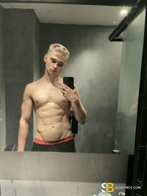 Gay Escort Jonah 21yr - massage