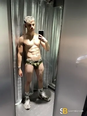 Gay Escort Jonah 21yr - massage
