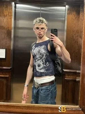 Gay Escort Jonah 21yr - massage