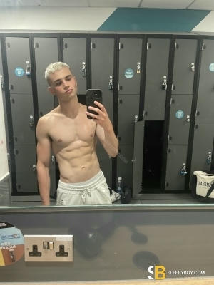 Gay Escort Jonah 21yr - trios