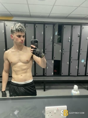 Gay Escort Jonah 21yr - massage