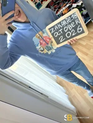 Gay Escort Zakarie_18 19yr - role