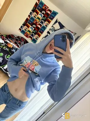 Gay Escort Zakarie_18 19yr - licking