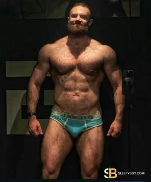 Gay Escort Elliot 33yr - role