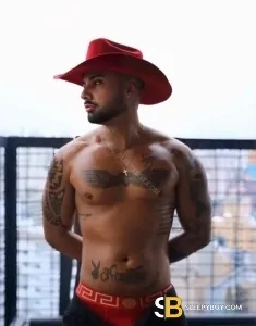 male rent boy London Lucas Xxl