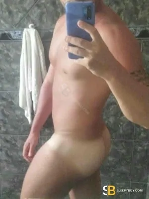 Bisexual Escort Gabriel 25yr - licking