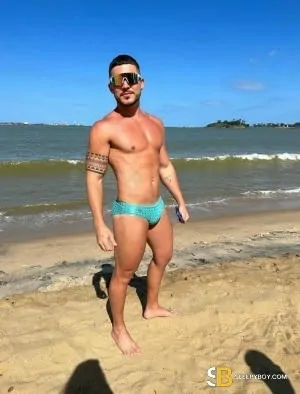 Bisexual Escort Gabriel 25yr - licking