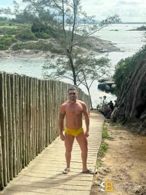 Bisexual Escort Gabriel 25yr - sucking