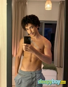 male rent boy Manchester Jorge Curly