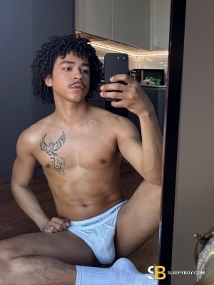 Gay Escort Jorge Curly 23yr - role