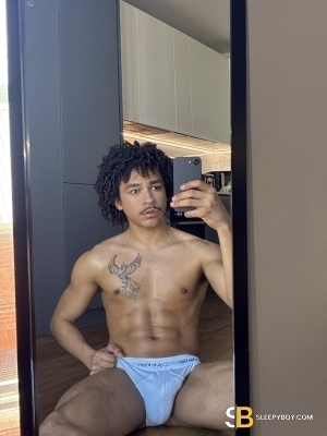 Gay Escort Jorge Curly 23yr - role