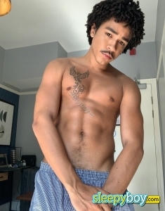 male rent boy London Curly Bronze