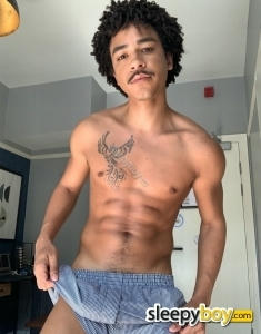 male rent boy London Curly Bronze