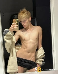 male escort West Kensington Luke Twink