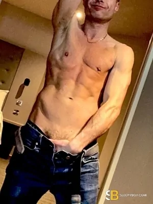 Gay Escort William 38yr - double penetration