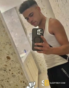 male rent boy Leeds Leo