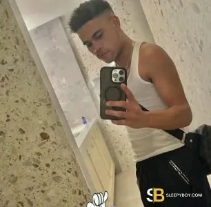 Gay Escort Leo 22yr - role