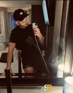 male rent boy Darlington Gee