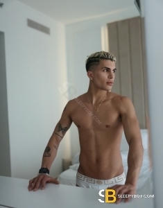 male escort Vauxhall Felip Xl