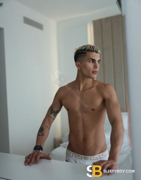 male escort Victoria Versatile Boy