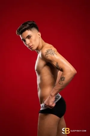 Gay Escort Felipe 23yr - always safe sex