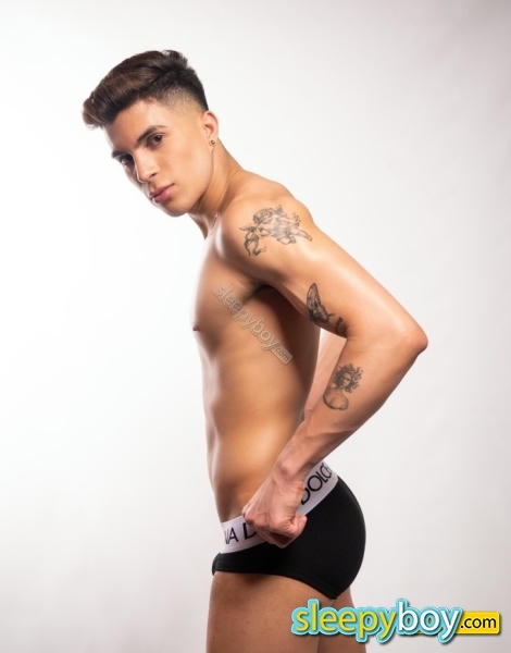 male escort Vauxhall Felip Vittory