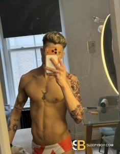 male escort Victoria Versatile Boy