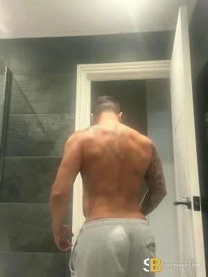 Gay Escort Massi 35yr - role