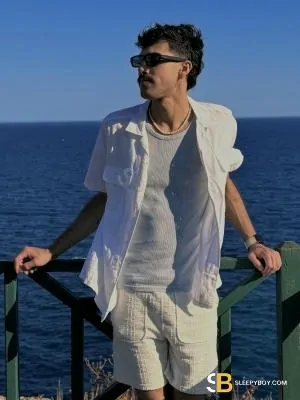 Gay Escort Oliver 28yr - cum on body
