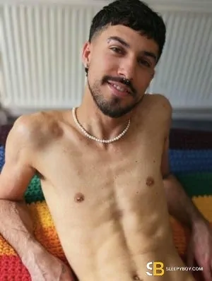 Gay Escort Oliver 28yr - 69