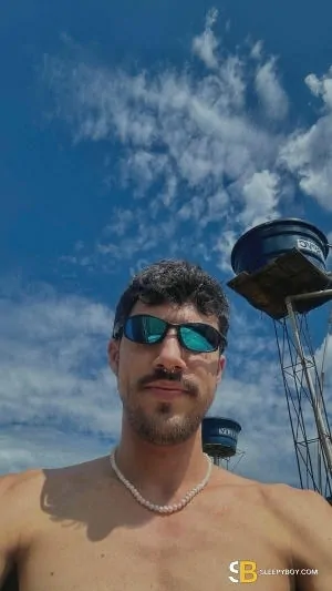 Gay Escort Oliver 28yr - role