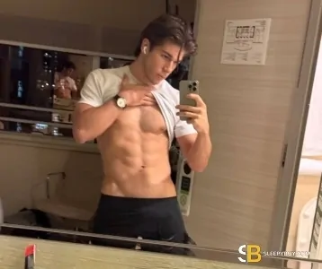 Bisexual Escort Adam 19yr - dirty talk