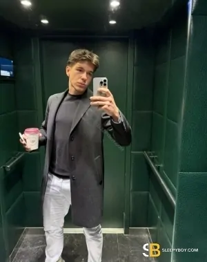 Bisexual Escort Adam 19yr - always safe sex