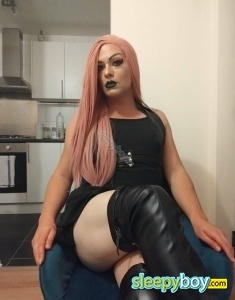 non-binary escort Frinton-on-sea Penelope